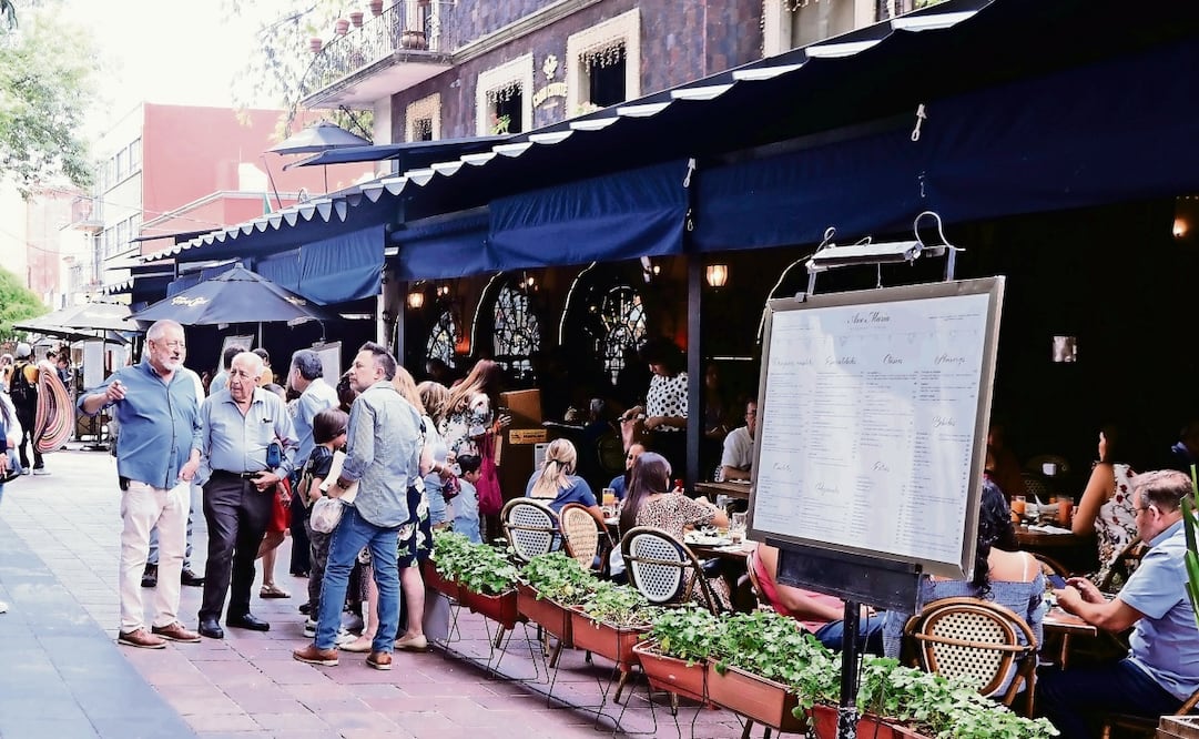 De 570 comercios consultados en CDMX, 34% de restaurantes recibe consumidores de Airbnb. Foto: Archivo Caurtoscuro