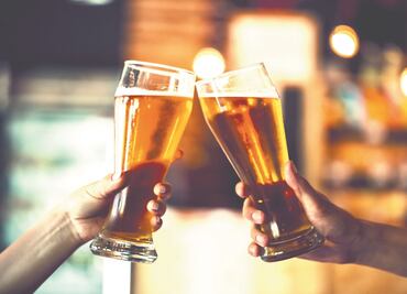 Revenden cerveza hasta en 3 mil pesos por 24 latas