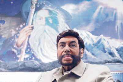 Esteban Mayo predice el triunfo de Clinton en EU