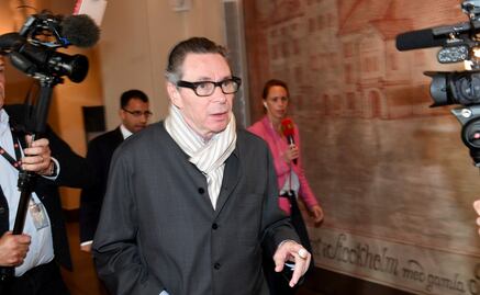 Inicia juicio por violación que detonó la crisis en el Nobel de Literatura