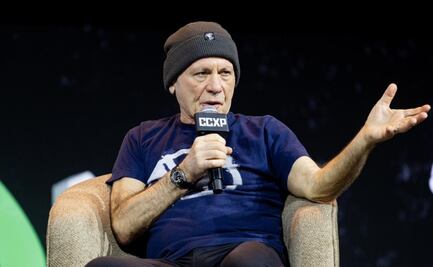 Bruce Dickinson, vocalista de Iron Maiden, critica el uso de celulares en conciertos en la CCXP México 2026
