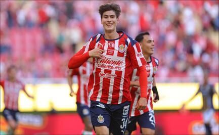 Chivas es rescatado por la Hormiga Atómica; sufre demasiado para derrotar al Atlético San Luis
