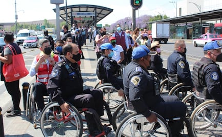 Capacitan a personal del Metrobús para mejorar atención a personas con discapacidad