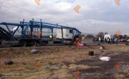 Carrier runs over pilgrims in Guanajuato