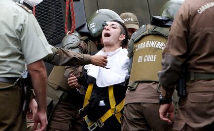 Chile: detienen a 5 jóvenes por protesta durante visita del Papa