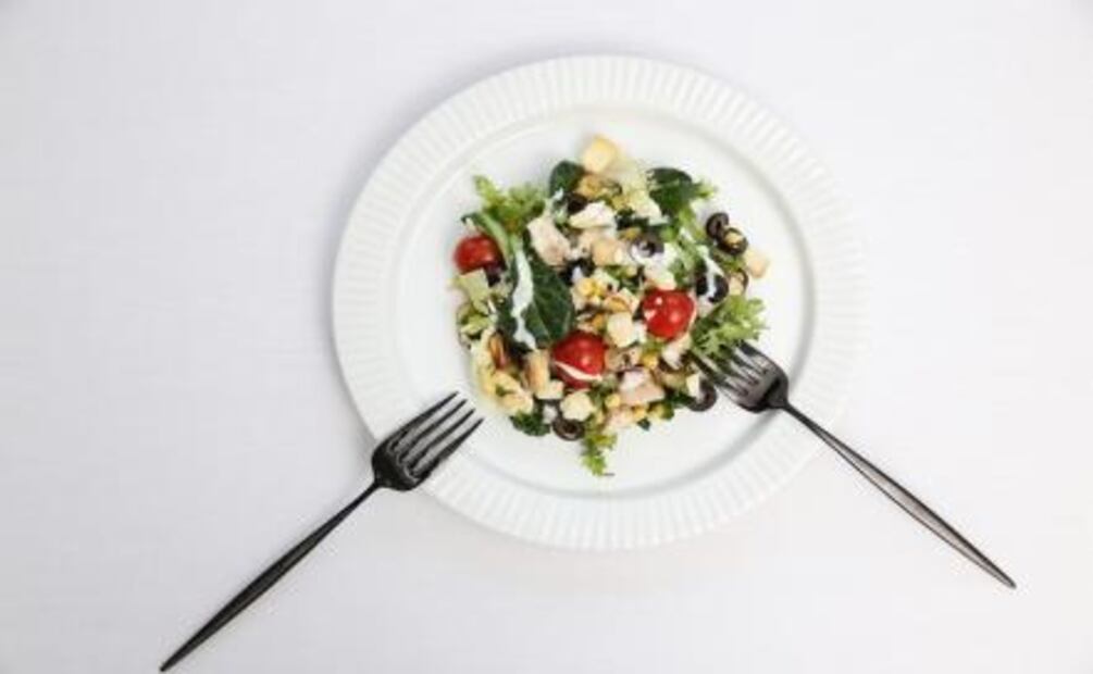 ¿Cómo evitar comer de más?