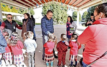 Dan  atención sicológica a niños de Texcaltitlán