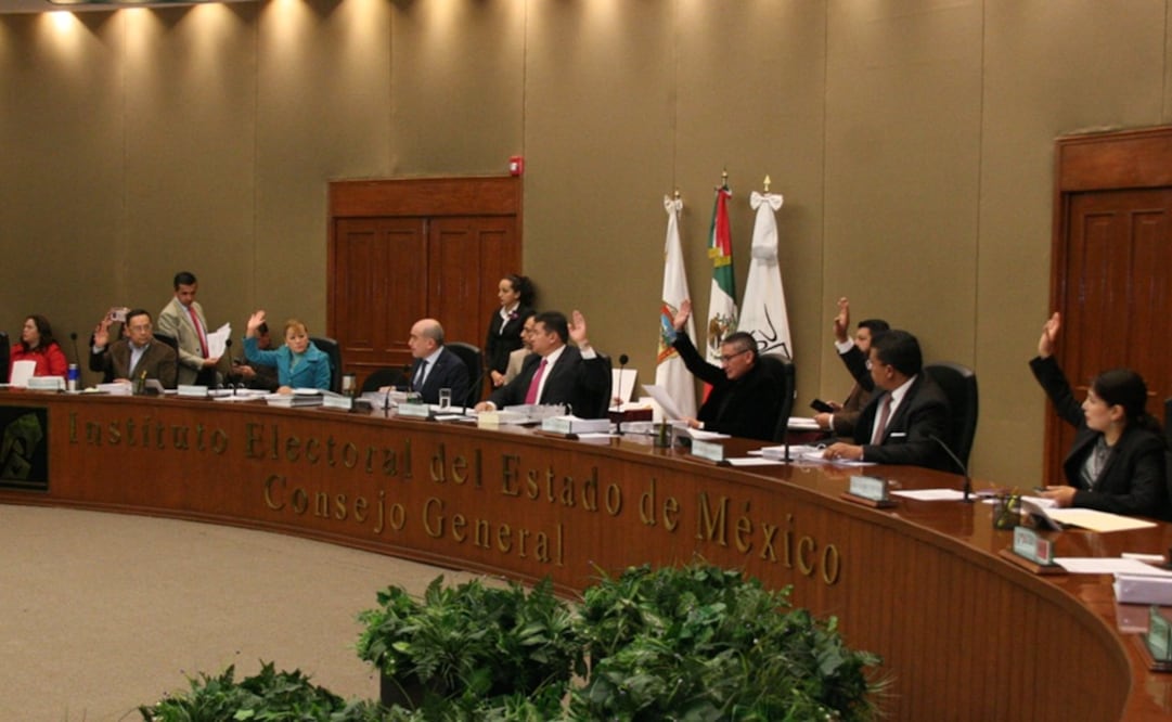 Avalan solicitud de 8 candidatos independientes en Edomex