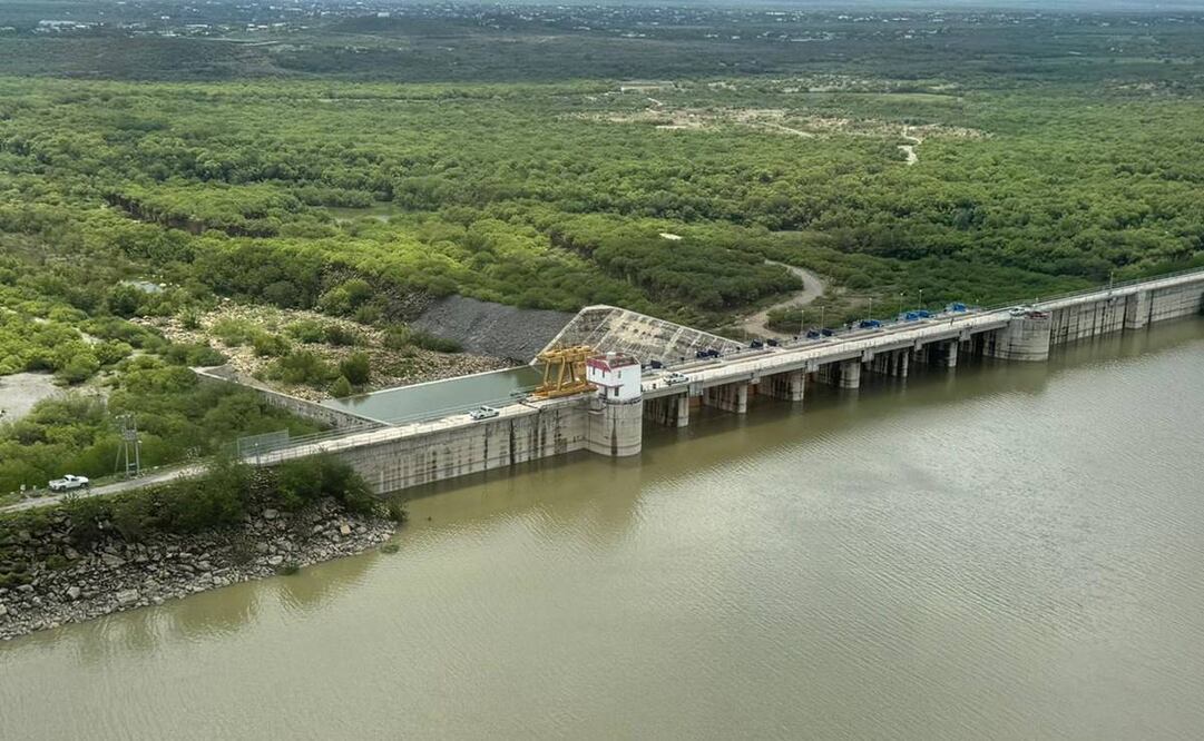 CONAGUA ordenó el desfogue de agua a Tamaulipas de la Presa El Cuchillo. Foto: Comisión Nacional del Agua