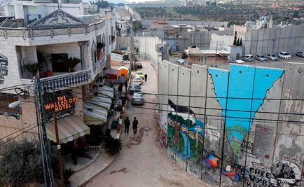 Hotel de Banksy con vista a muro israelí abre en Belén