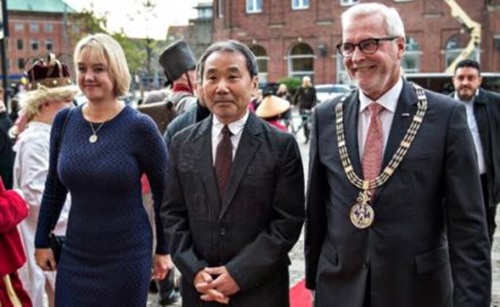 Haruki Murakami recibe Premio Hans Christian Andersen