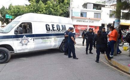 Policías paran labores y bloquean carretera en Chilpancingo