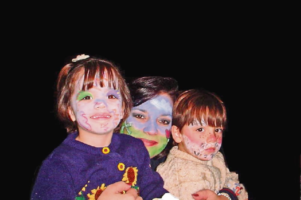 Graciela Ríos padeció cáncer de mama. Su hijo, Julián, buscó una forma de detectar el problema gracias a nuevas tecnologías (FOTOS: ALBA CALDERÓN)