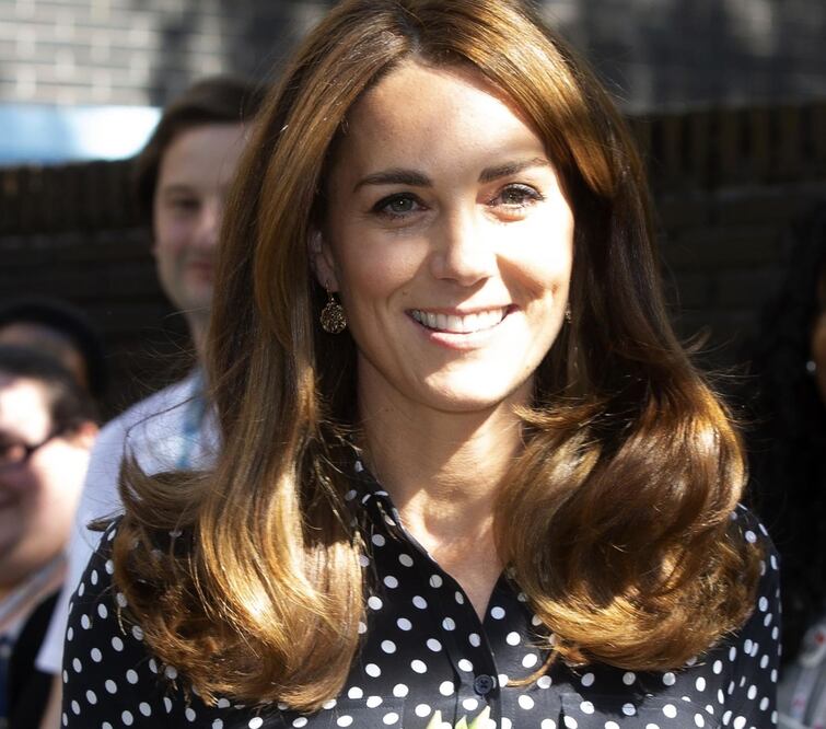 Kate se mostro amable y atenta ante los invitados y participantes de la organización Foto: AFP