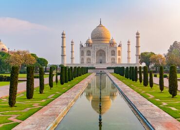 El Taj Mahal multa a turistas que pasen más de 3 horas en su interior