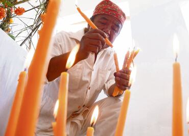 Celebran la fiesta más sagrada para recibir a las ánimas