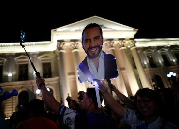 Elecciones El Salvador: Fallo en el sistema de resultados obliga a procesar actas a mano
