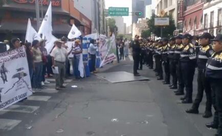 Protesta frente a Segob afecta circulación en Bucareli