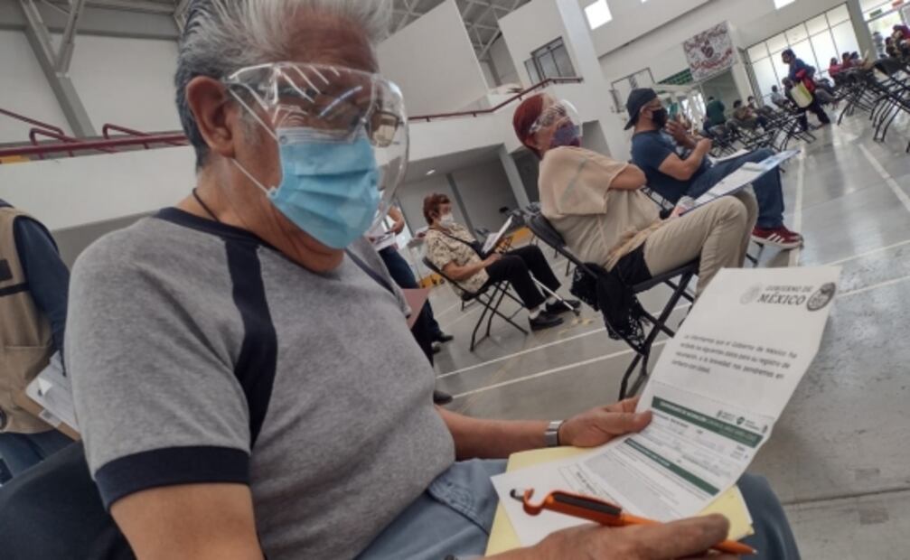 Vacunan contra Covid-19 a 20 mil 552 adultos mayores en Ecatepec 