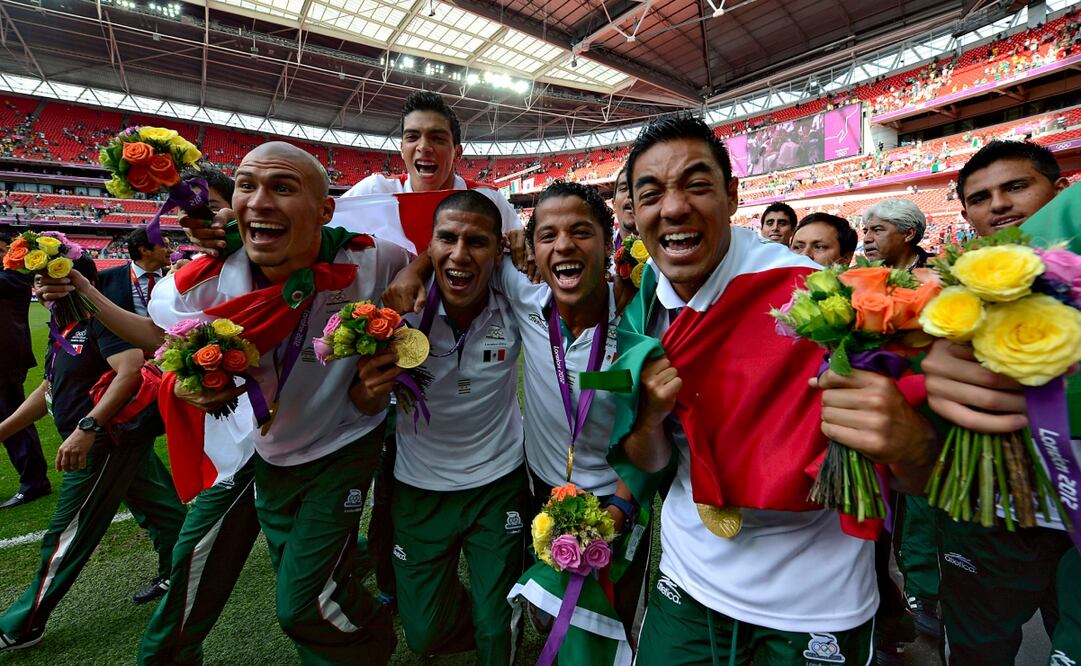 Selección Mexicana que ganó el oro en Londres 2012 Foto: Imago7