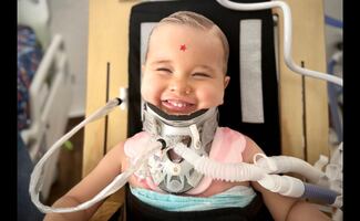 Oliver Staub, el niño que desafía a la medicina tras accidente fatal en México