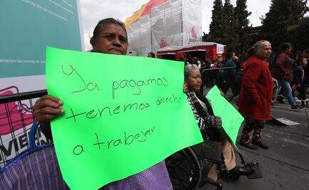 Comerciantes en Toluca exigen reembolso de pago para permiso de venta