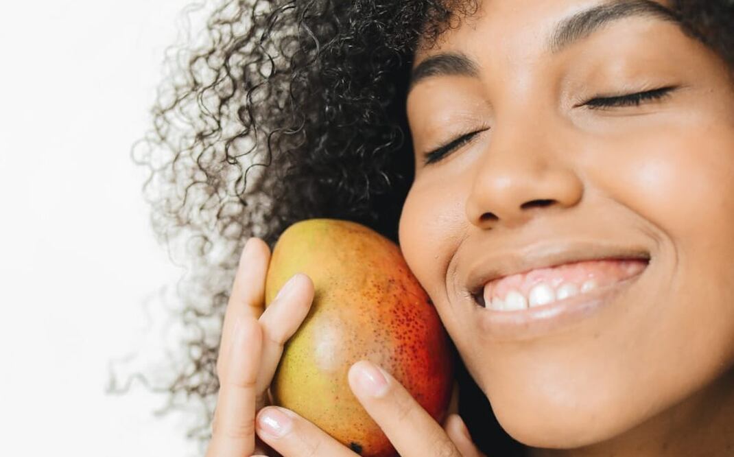 Las mascarillas de mango harán lucir tu piel más joven / Foto: Pexels 