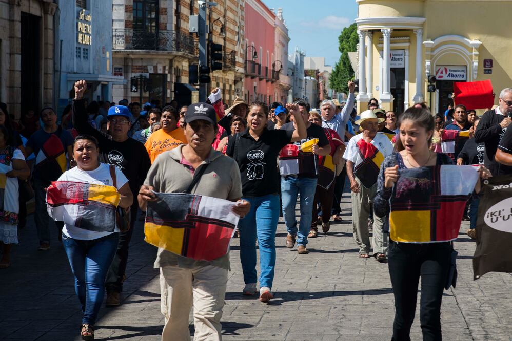Representantes de diversos pueblos se manifestaron en contra del Tren Maya