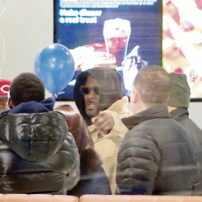 Fue arrestado el viernes bajo cargos de abuso sexual de cuatro personas. AP