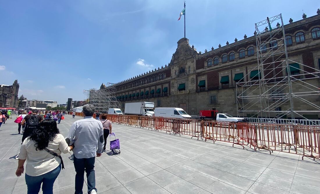 Inicia blindaje del Zócalo capitalino previo al sexto informe de gobierno. Foto: Juan Carlos Williams