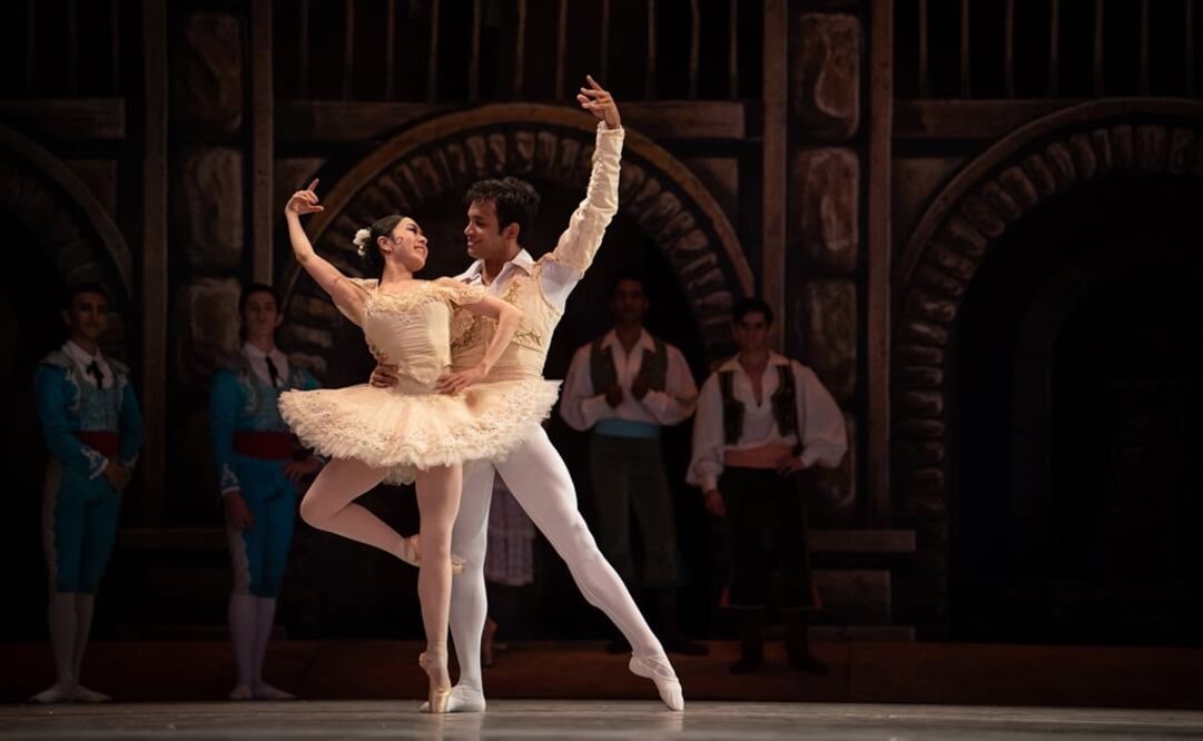 The event will also feature Kristina Kretova, first dancer of the Bolshoi Ballet, who will perform the Anton Dolin version of Giselle in company of the National Dance Company at the Palace of Fine Arts - Photo: Taken from Danzatlán's official website