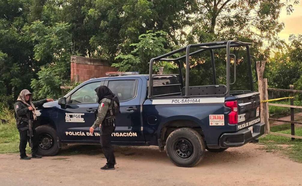 Los elementos del ejército y de la Policía Municipal fueron notificados de que había un cuerpo masculino en una granja en Tepuche. 04/09/2026 | Foto: Especial.