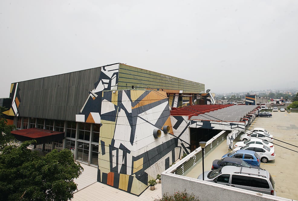 Autoridades explican que la maquinaria utilizada en la remodelación no es pesada, por lo que no representa un peligro