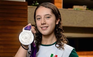 Mia y Lia Cueva, el respaldo incondicional detrás de Suri