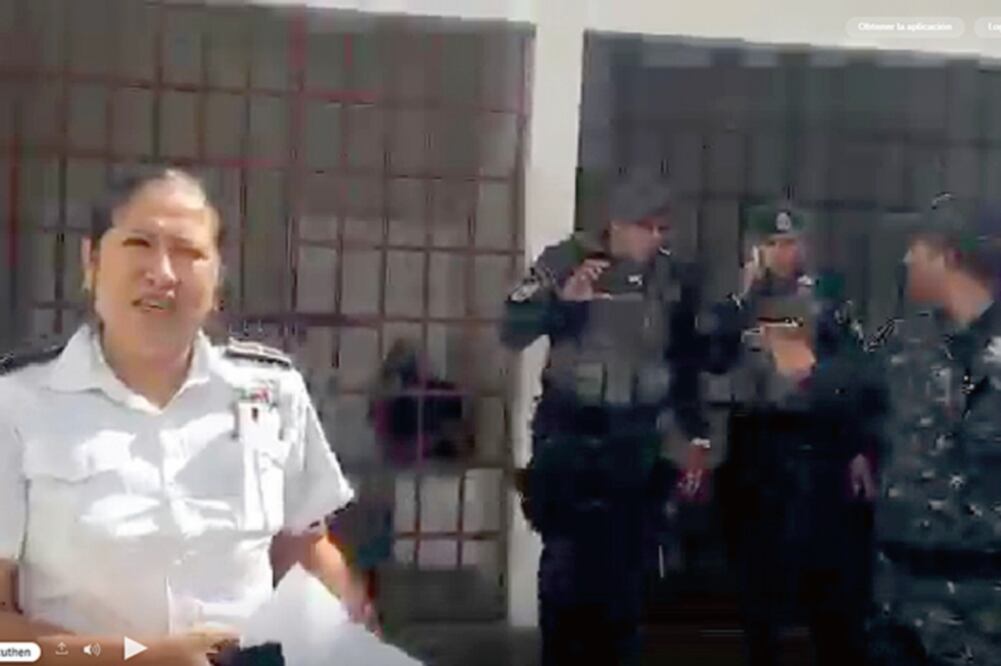 Acusación. Arne Aus den Ruthen fue detenido poco después de mediodía de ayer y llevado ante la Policía Turística. (FOTO: ESPECIAL )