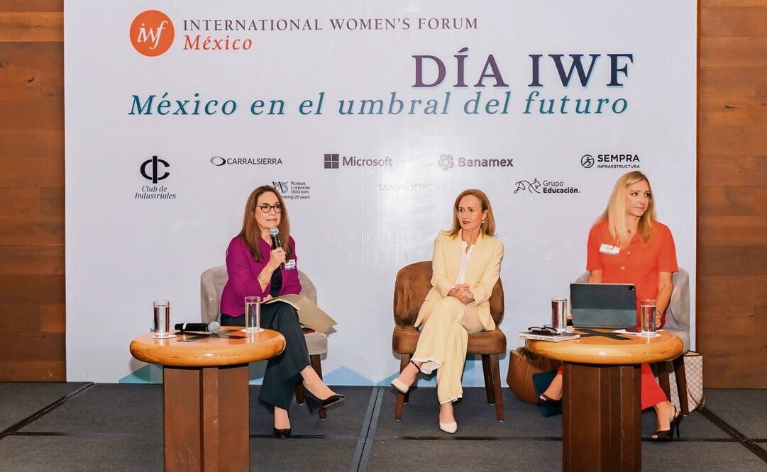 Mesa de trabajo durante el Día International Women’s Forum en el Club de Industriales. Foto: Osmar Alvarado / EL UNIVERSAL