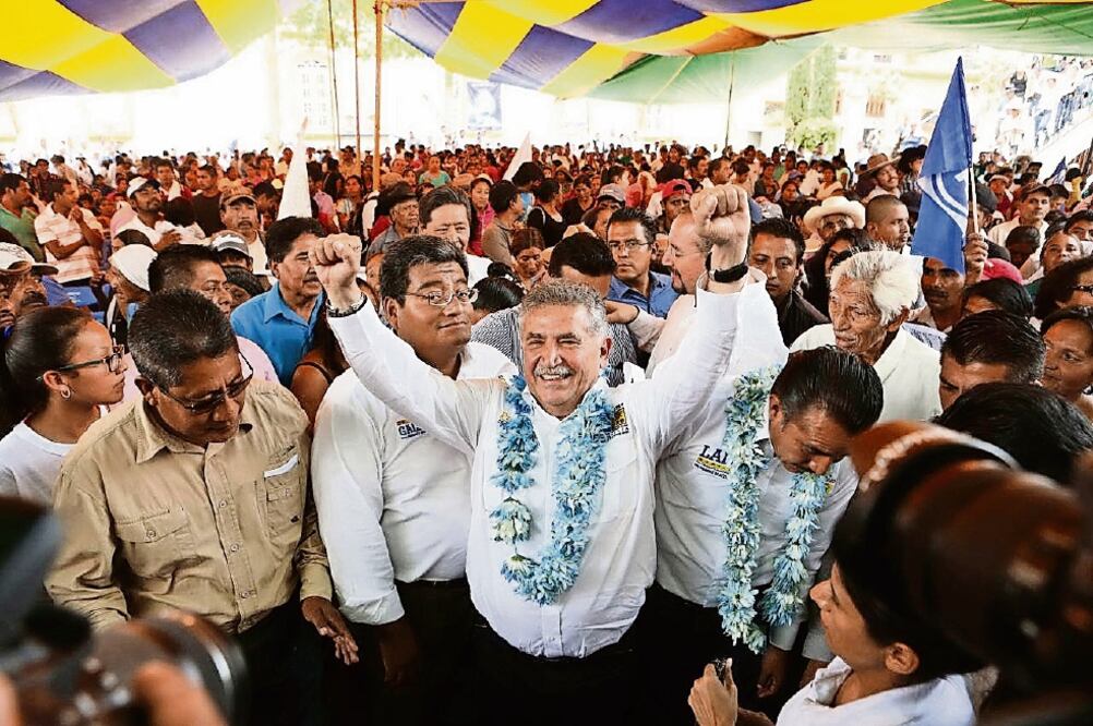 En Miahuatlán de Porfirio Díaz, José Antonio Estefan se comprometió a ejecutar proyectos sustentables, de ganar la gubernatura (ESPECIAL)