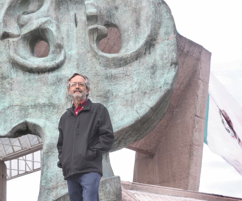 Fernando Figueroa es autor del libro "El mejor oficio del mundo. 60 entrevistas", y colaborador de Bitácora del Auditorio. Foto: Berenice Fregoso. El Universal 