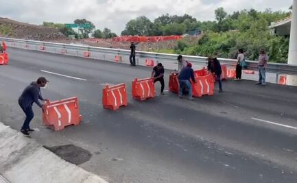 Comuneros cierran autopista La Pera-Cuautla; exigen conclusión de obras