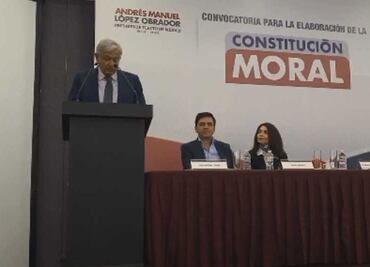 Presenta AMLO convocatoria para Constitución Moral