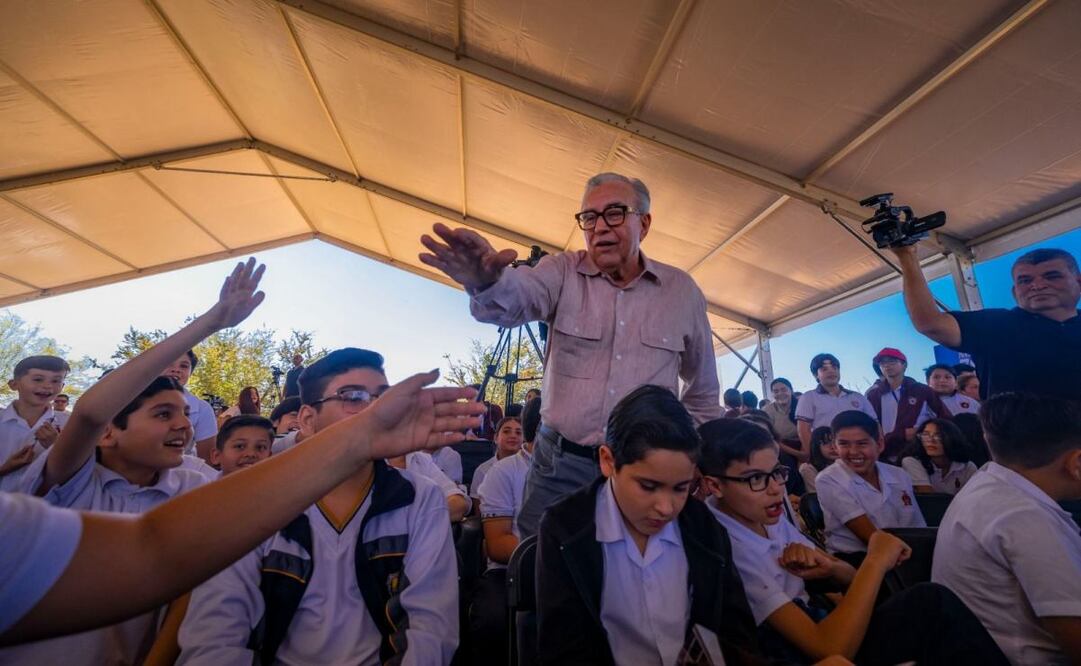Gobernador Rubén Rocha Moya pone en marcha de manera formal el Plan Sinaloa para la Reactivación Económica y Social. Foto: Especial