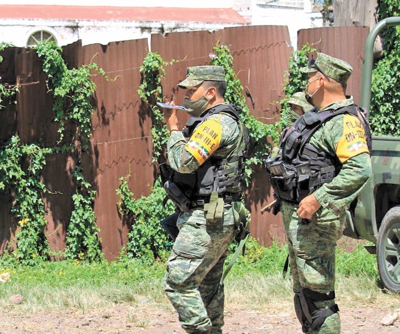 El Ejército arribó en la mañana de ayer a La Cabaña del Toro. CUARTOSCURO