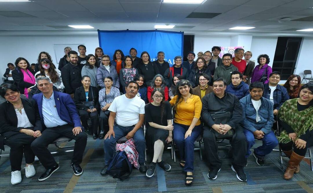 Suscriptores de EL UNIVERSAL participaron en una charla especial con el cronista y colaborador Carlos Villasana. | FOTO: Fernanda Rojas.