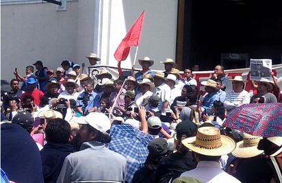 CNTE busca mesa de negociación con gobierno federal