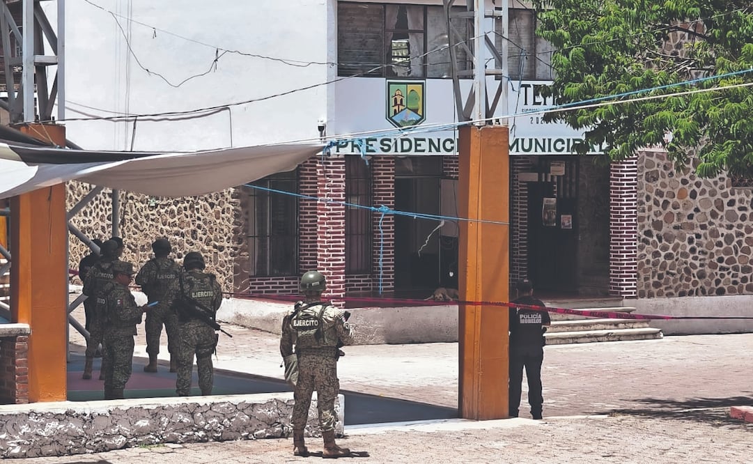 Testigos vieron a los pistoleros salir y montar su moto hacia el poblado de Popotlán, parte de Temoac. Foto: Francisco Cedeño