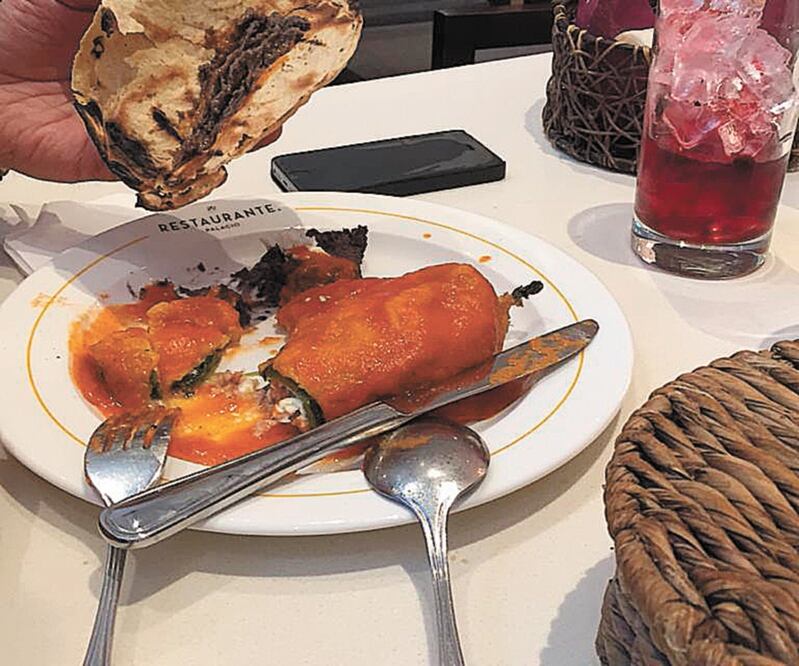 En algunas presentaciones se sirvieron las tortillas quemadas. Foto: LEONOR FLORES. EL UNIVERSAL