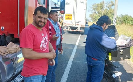 “¿Qué comemos?, ¿A dónde vamos al baño?"; cientos de personas entran en desesperación al estar varados más de 24 hrs en Guanajuato