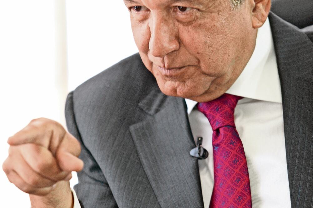 Acepta debatir. El líder nacional de Morena aceptó debatir con los presidentes del PRI y PAN, si le entregan una carta notariada en la que admitan pertenecer a “la mafia del poder”. (FOTO: ARCHIVO. EL UNIVERSAL)