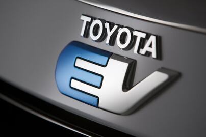 Toyota anuncia inversión de 10 mil mdd en EU