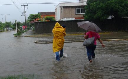 Lluvias inundan casas y dejan sin luz a colonias en Guerrero